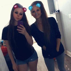 Meet your Posher, Connie